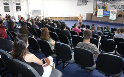 Magna Barp apresenta a “A arte de atender e encantar clientes”