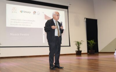 Moacir Pereira visita Caçador e fecha a noite com palestra