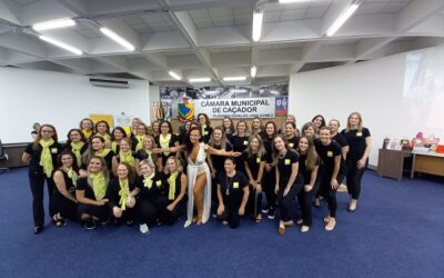 Cristiana da Luz emociona em palestra da ACIC e BPW