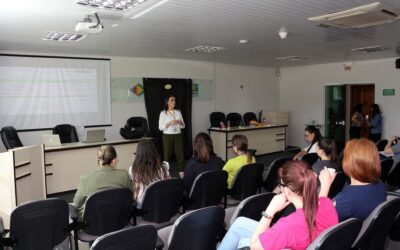 Pós-Graduação da UNIARP apresenta cursos para o Núcleo de RH da ACIC