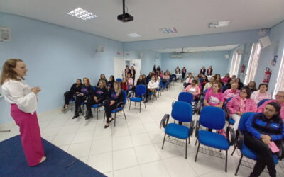 Mari Ceolla fala da prevenção ao câncer em evento da ACIC, CDL e AMPE