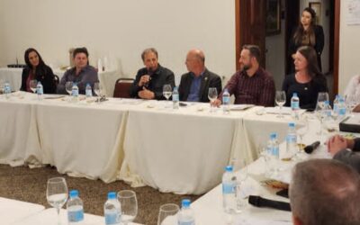 Plenária Regional em Fraiburgo discute habitação e conta com a presença da Secretária de Estado