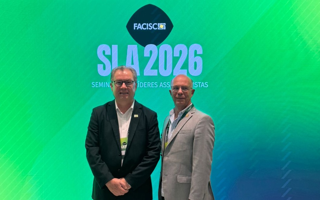 Presidente da ACIC participa do Seminário de Lideranças Associativistas da FACISC