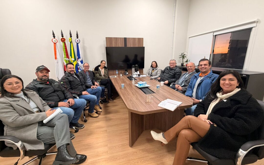 UNIARP e Núcleo de Construção Civil da ACIC dialogam sobre parceria para realização de ensaios laboratoriais