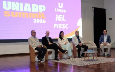 ACIC prestigia Summit da UNIARP em comemoração ao Dia do Estagiário